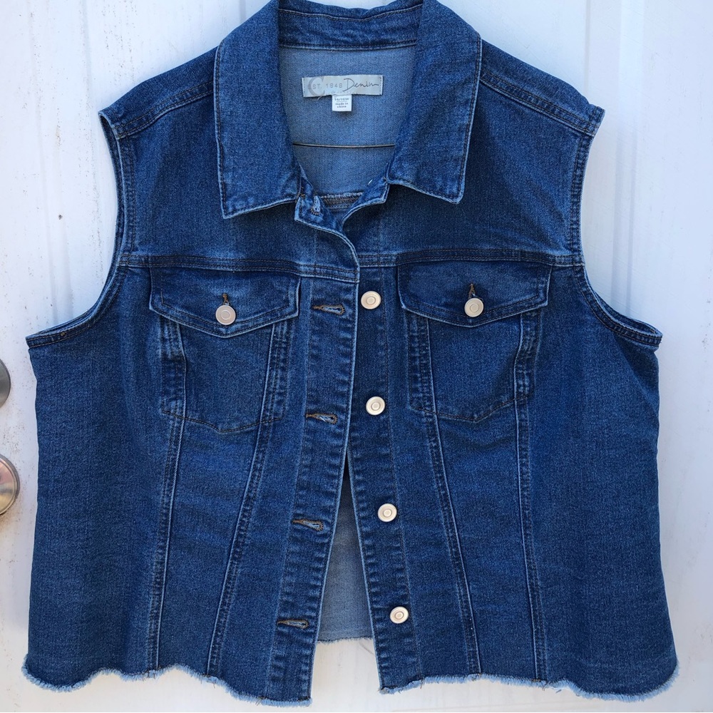 Cato Denim Vest Jacket with Fringe and Raw Hem 14/16